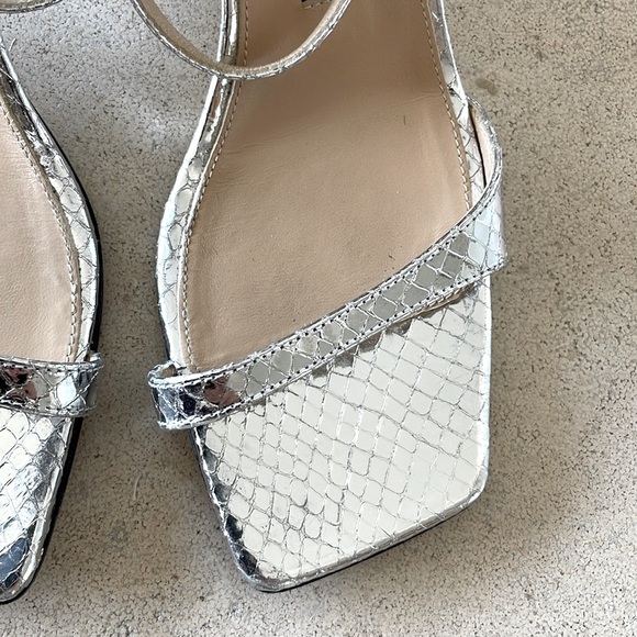 Sergio Rossi Metallic Leather Sandals – Size 38.5 – Made in Italy - Picture 6 of 7